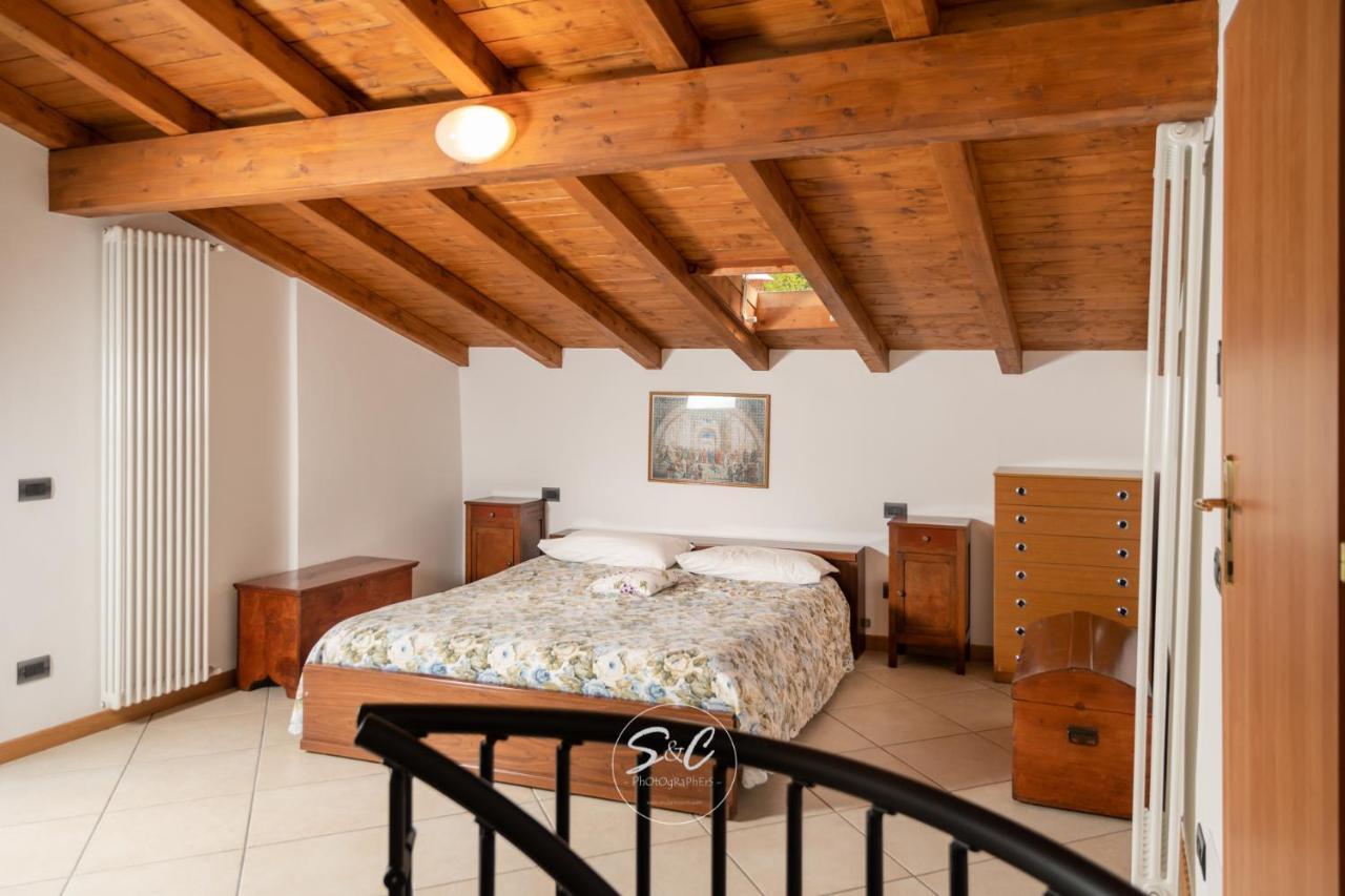 Feel at Home - VILLA VERBENA Monasterolo del Castello Buitenkant foto